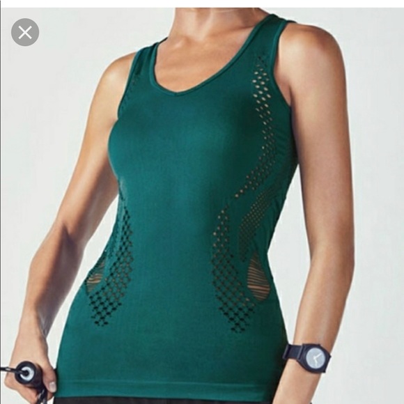 🆕 Adra seamless tank (M) - Picture 3 of 3